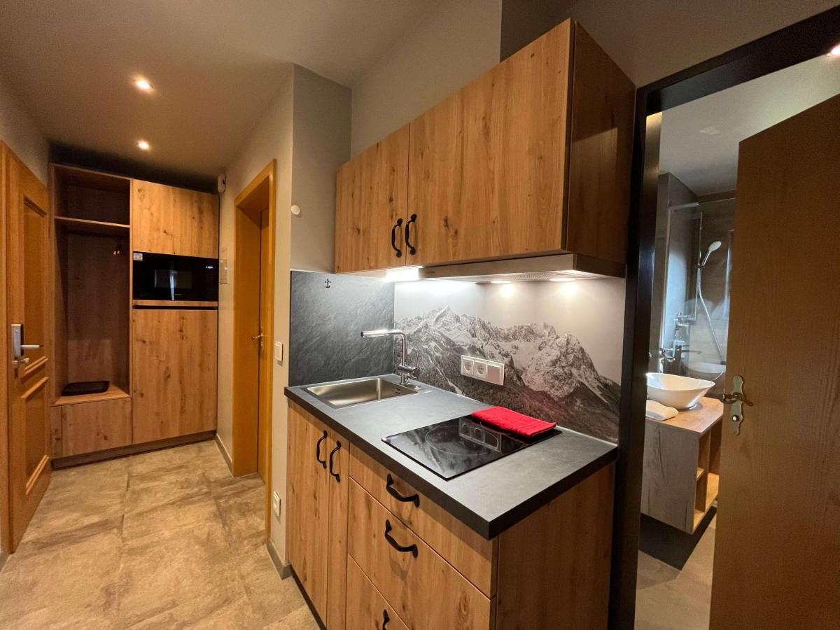 Hotel Garni Brunnthaler Garmisch-Partenkirchen Luaran gambar