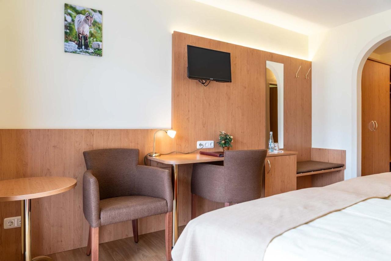Hotel Garni Brunnthaler Garmisch-Partenkirchen Luaran gambar