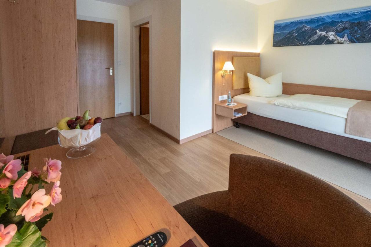 Hotel Garni Brunnthaler Garmisch-Partenkirchen Luaran gambar